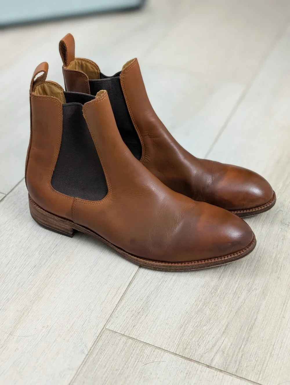 Quince Men's Brown Leather Chelsea Boots 8.5